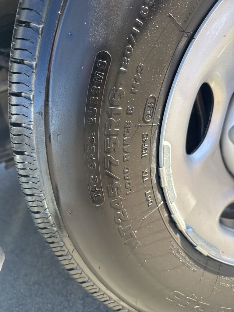 Used 2023 Chevrolet Express 2500 w/ Driver Convenience Package RWD image 28