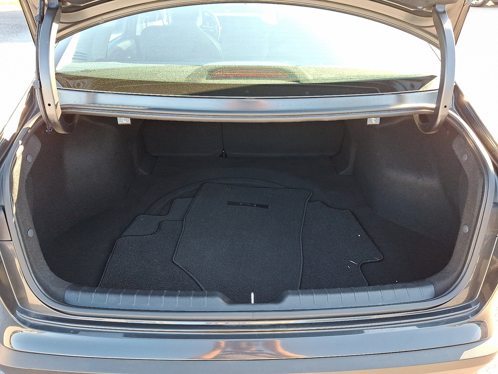 Certified 2025 Kia K4 FWD image 28