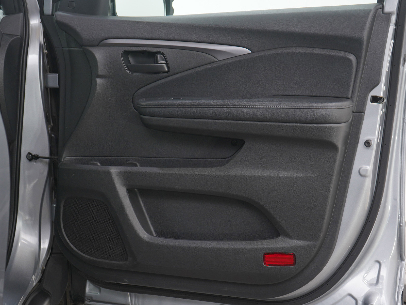 Used 2023 Honda Passport EX-L image 12