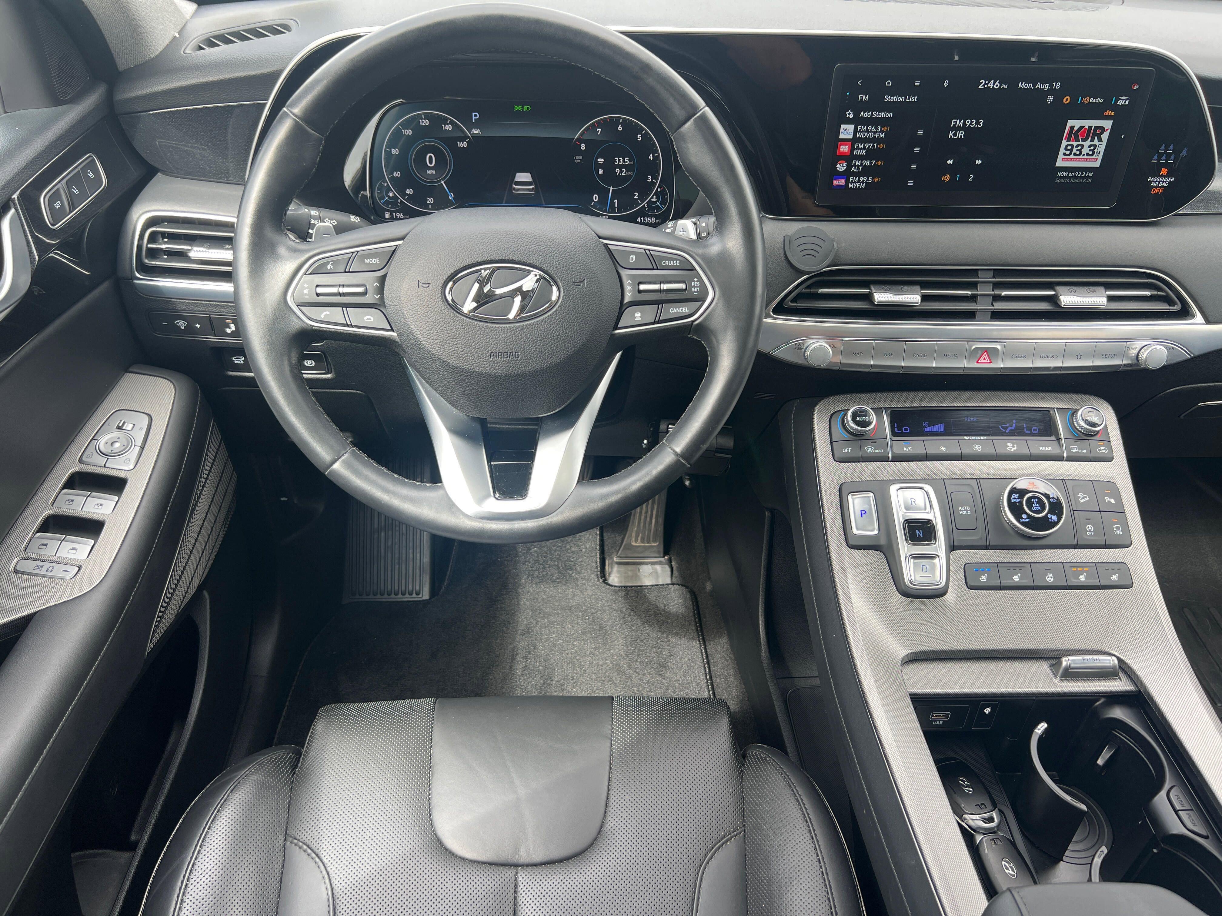 Used 2022 Hyundai Palisade Limited image 12