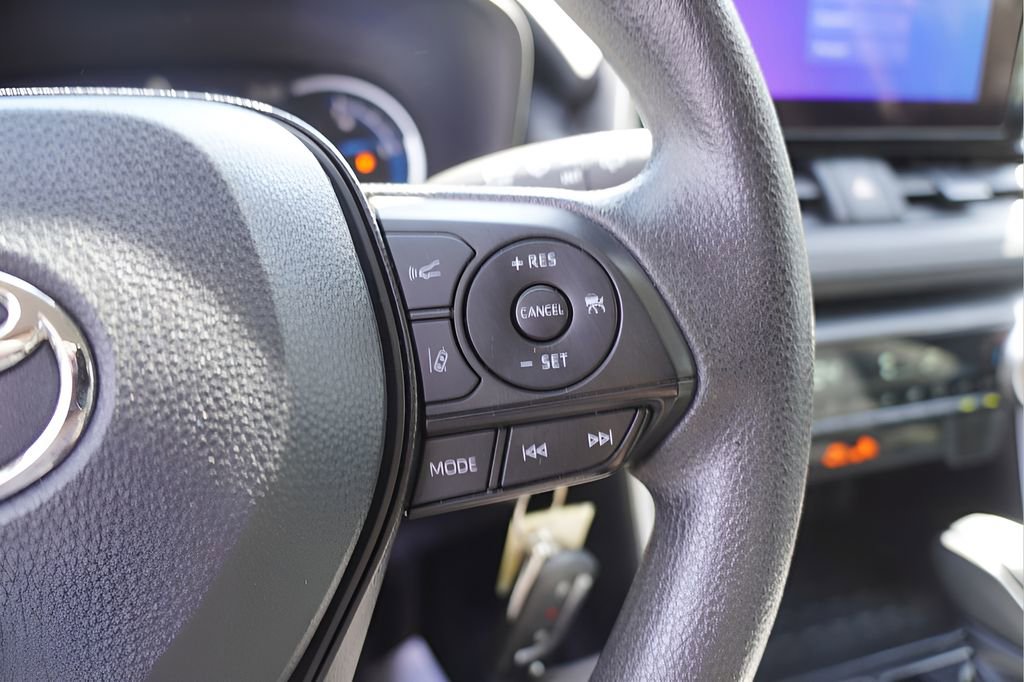 Used 2024 Toyota RAV4 LE image 19
