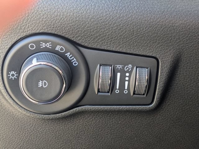 New 2026 Jeep Compass Latitude AWD/4WD image 16