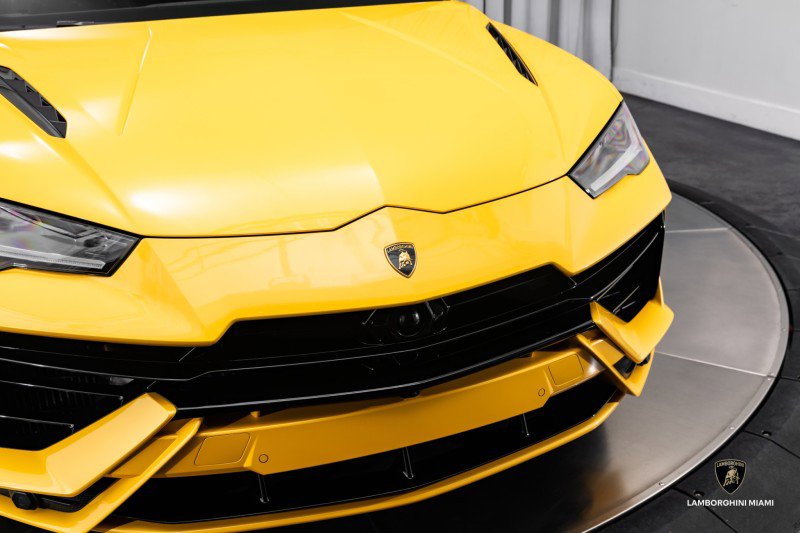 Used 2023 Lamborghini Urus S image 3