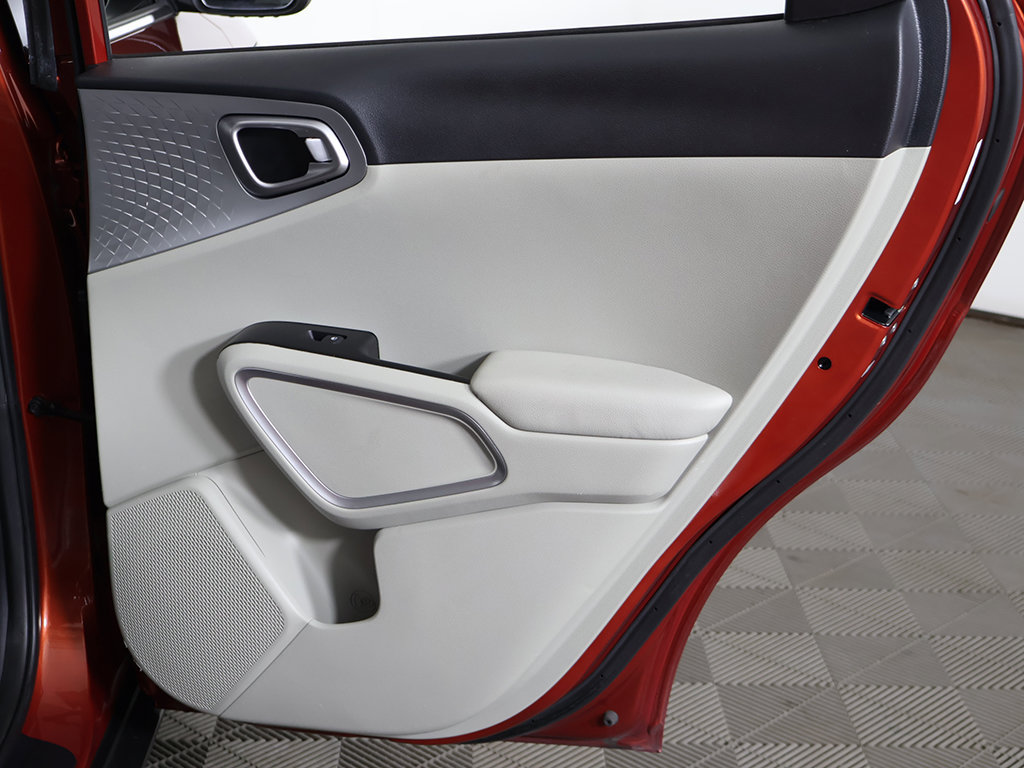 Used 2021 Kia Soul LX FWD image 22