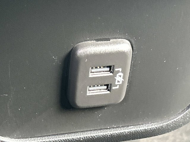 Used 2019 Chevrolet Equinox LT FWD image 25