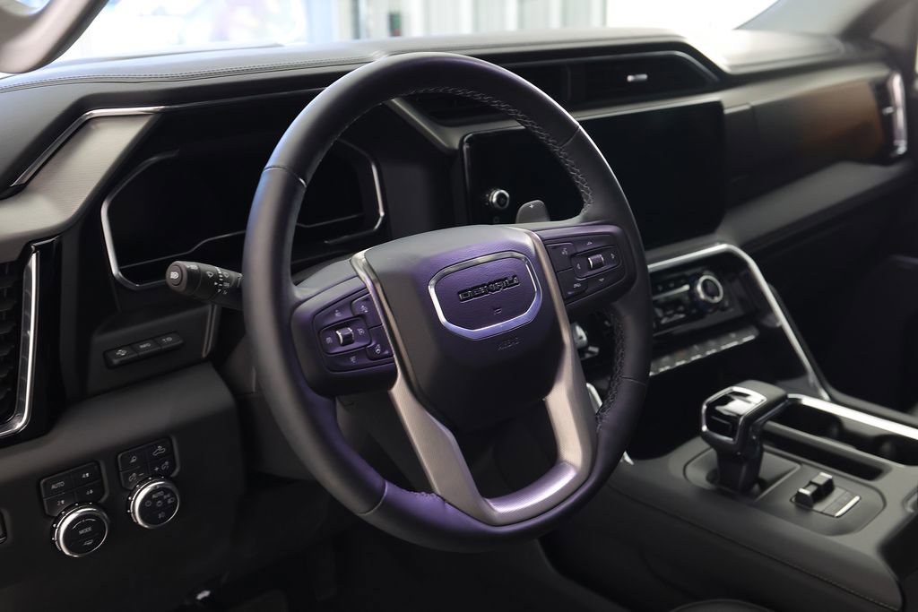 Used 2024 GMC Sierra 1500 Denali w/ Technology Package AWD/4WD image 20