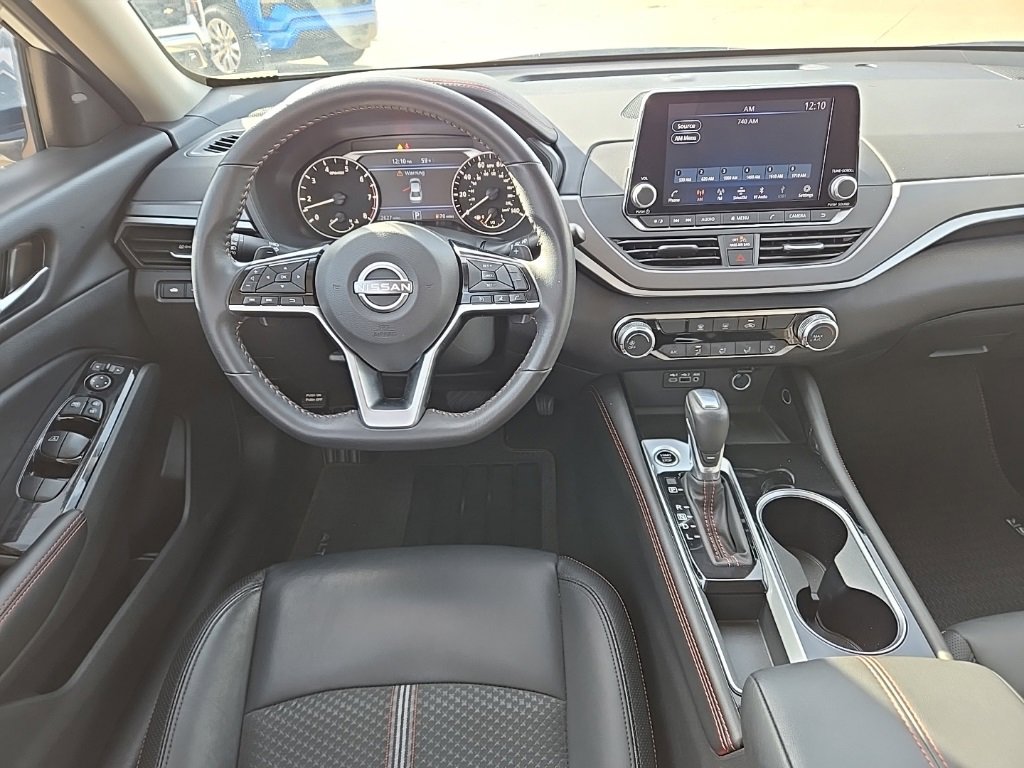 Used 2024 Nissan Altima 2.5 SR image 14