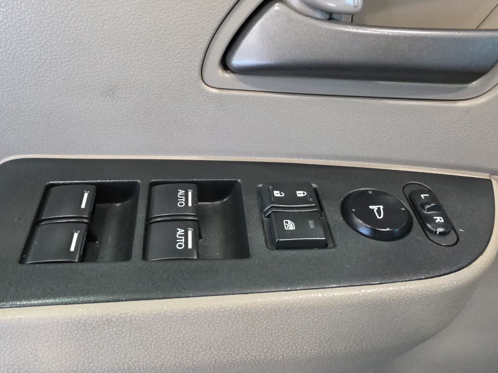 Used 2011 Honda Odyssey EX-L image 19