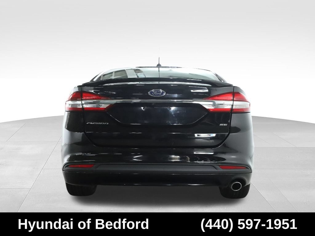 Used 2018 Ford Fusion SE w/ Equipment Group 201A FWD image 42