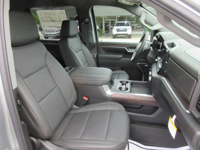 New 2026 GMC Sierra 2500 SLT w/ SLT Premium Package AWD/4WD image 13
