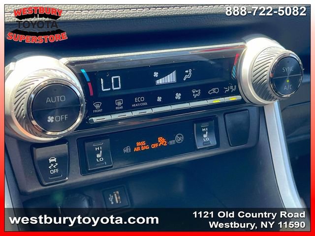 Used 2025 Toyota RAV4 XLE w/ Weather Package AWD/4WD image 33