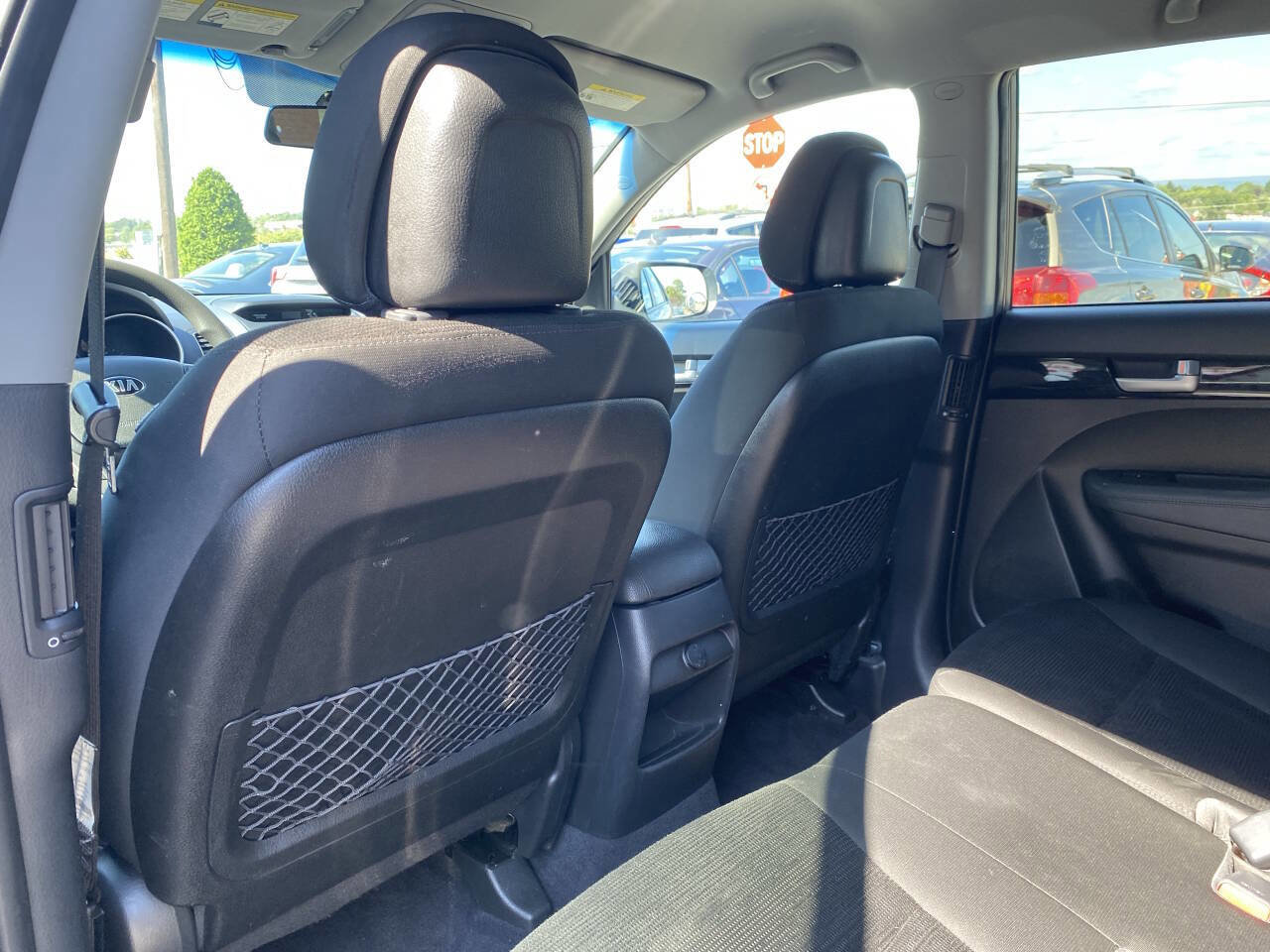 Used 2015 Kia Sorento LX image 15