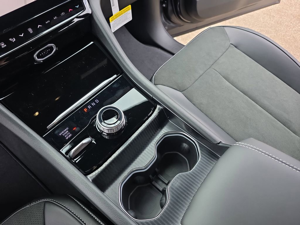 New 2026 Jeep Grand Cherokee Altitude image 25