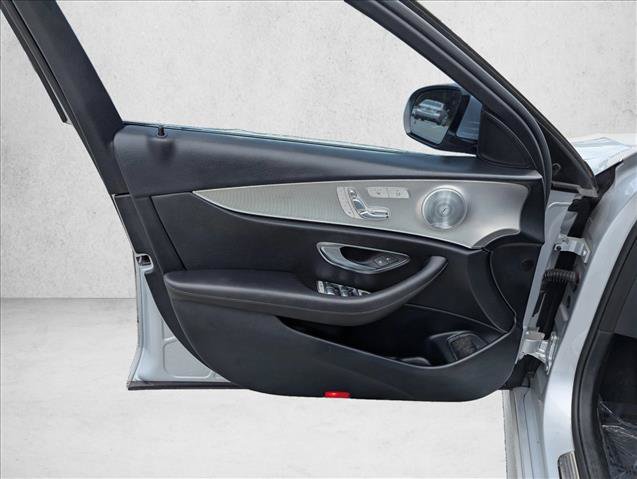 Used 2017 Mercedes-Benz E 300 image 23