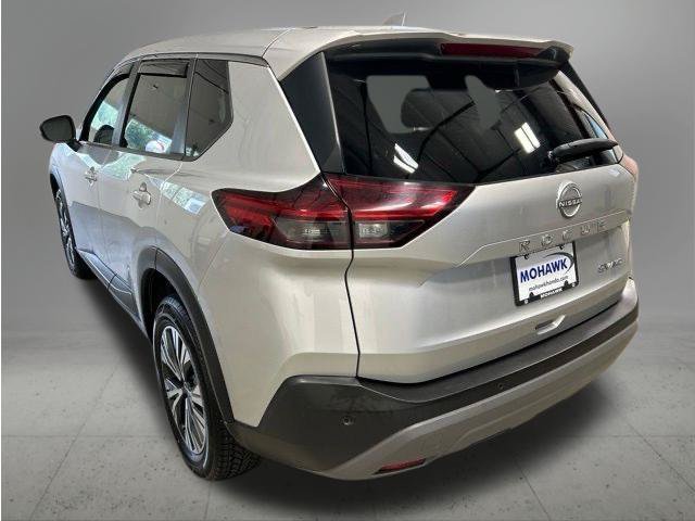 Used 2023 Nissan Rogue SV AWD/4WD image 3