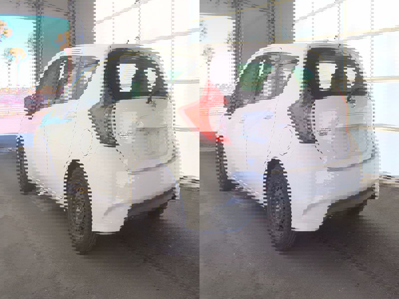 Used 2018 Nissan Versa Note SV image 4