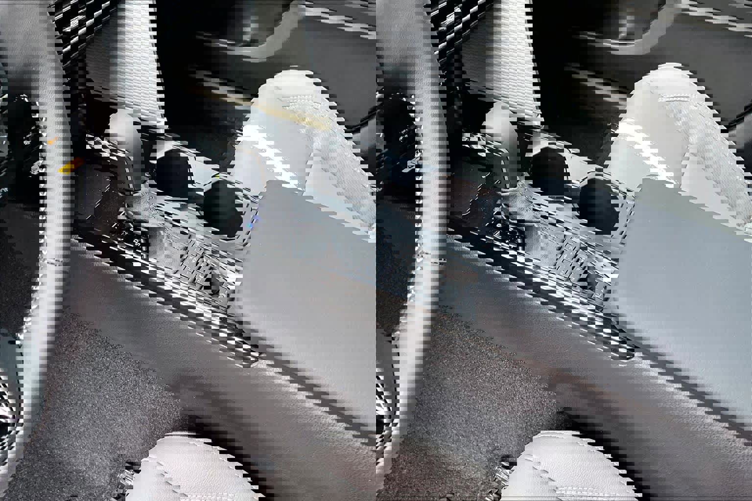 New 2026 Toyota Camry SE AWD/4WD image 7