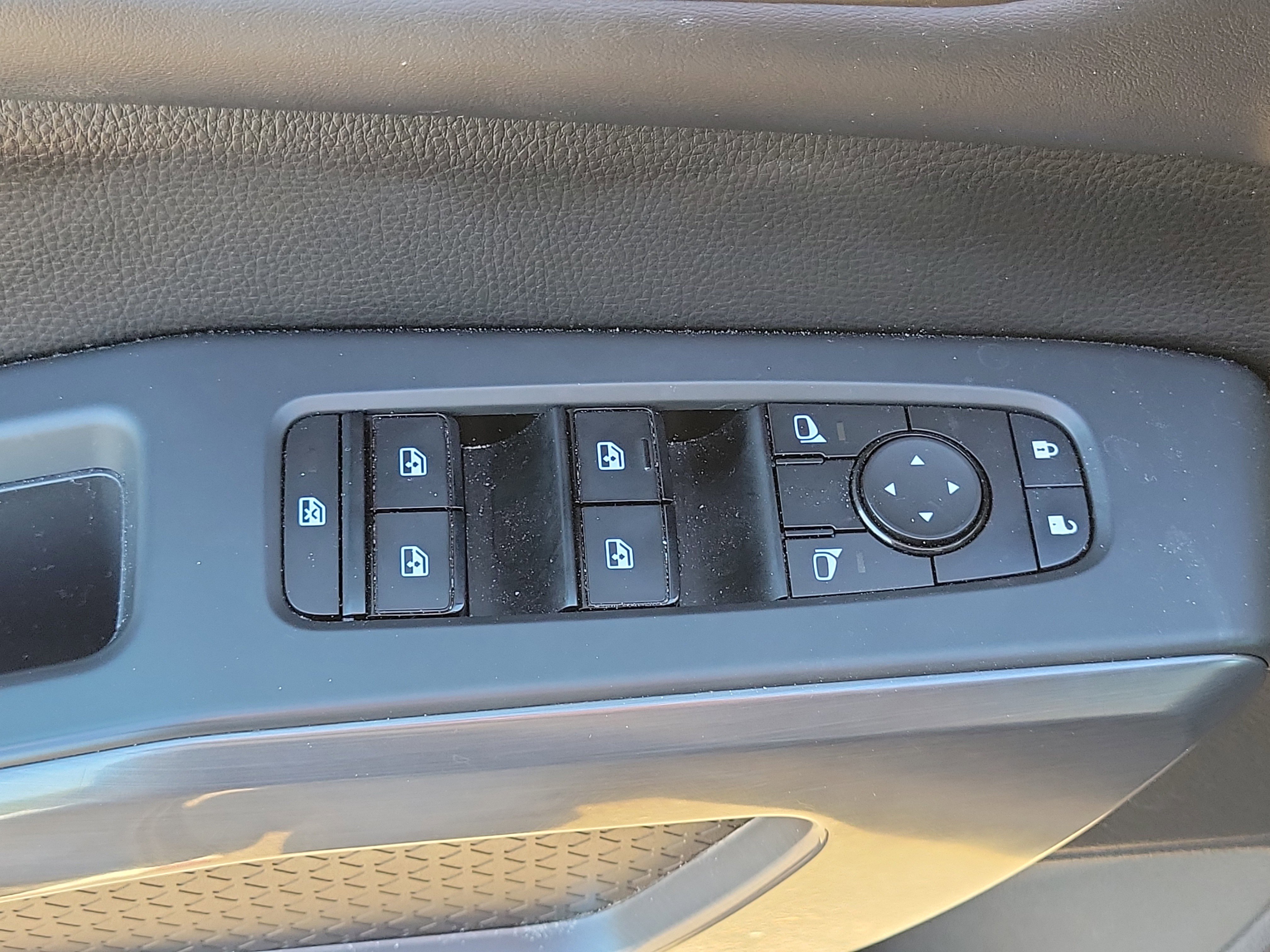 Used 2023 Nissan Pathfinder Rock Creek image 16