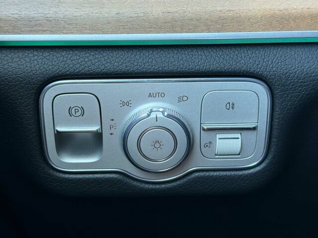 Used 2020 Mercedes-Benz GLS 450 4MATIC image 35