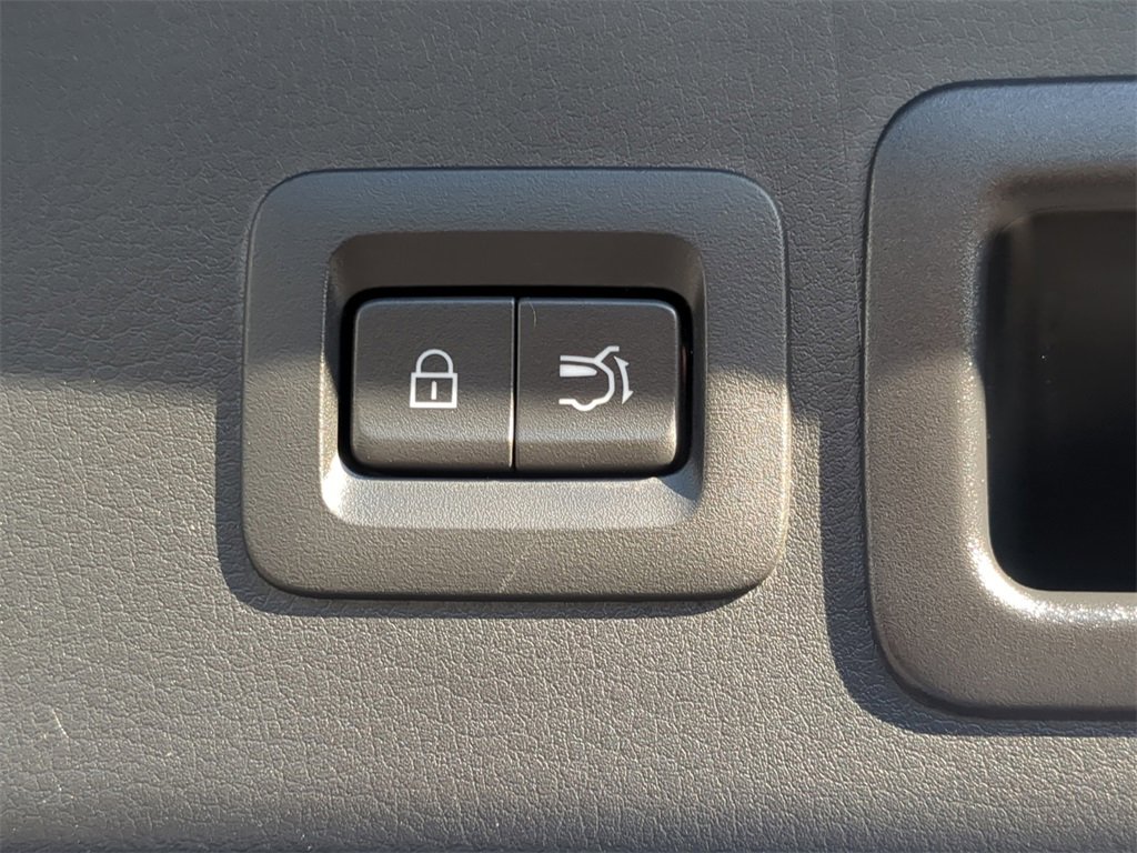 Used 2023 MAZDA CX-30 2.5 Turbo w/ Premium Package image 10