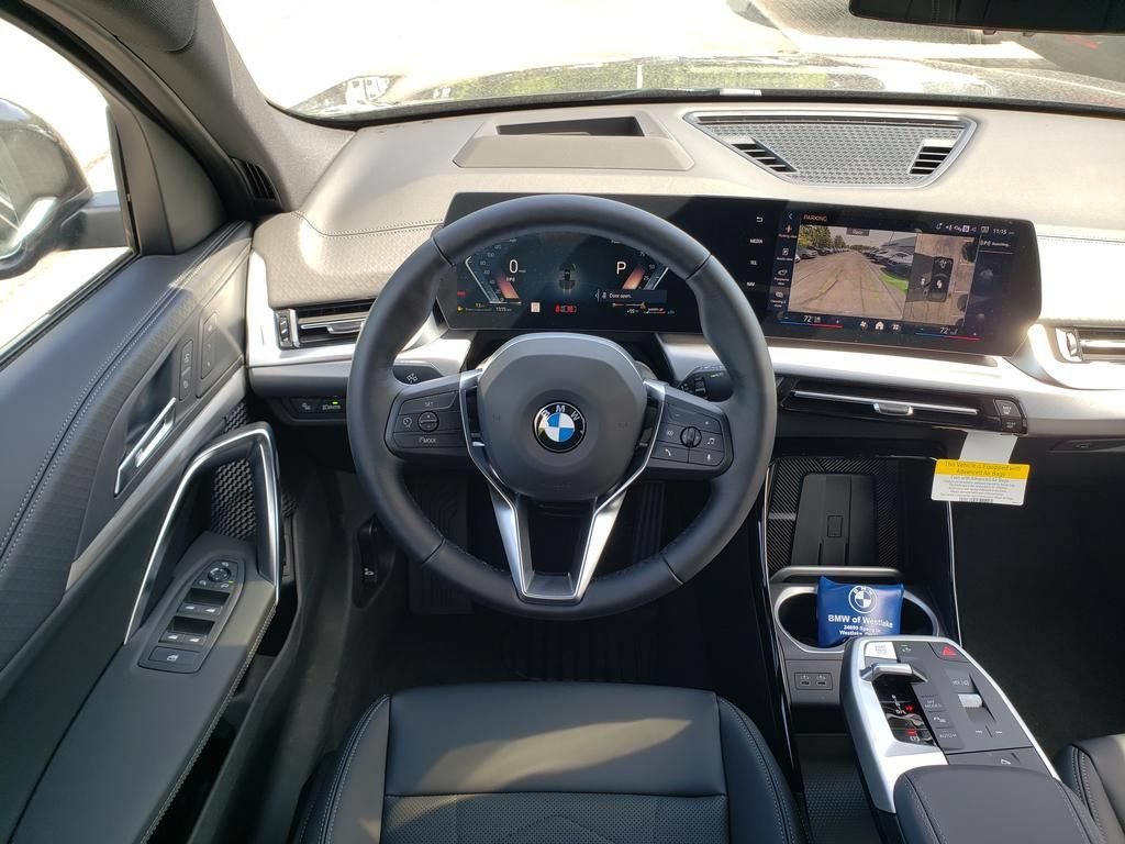 New 2026 BMW X2 xDrive28i w/ Technology Package AWD/4WD image 9