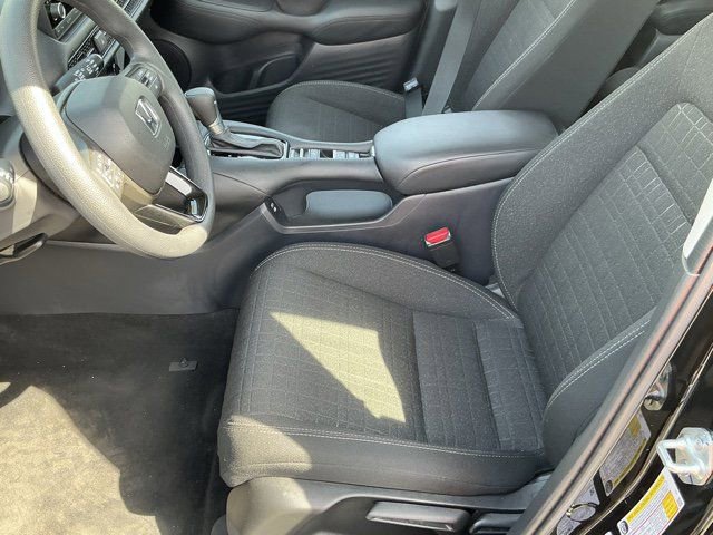 Used 2025 Honda HR-V LX image 17