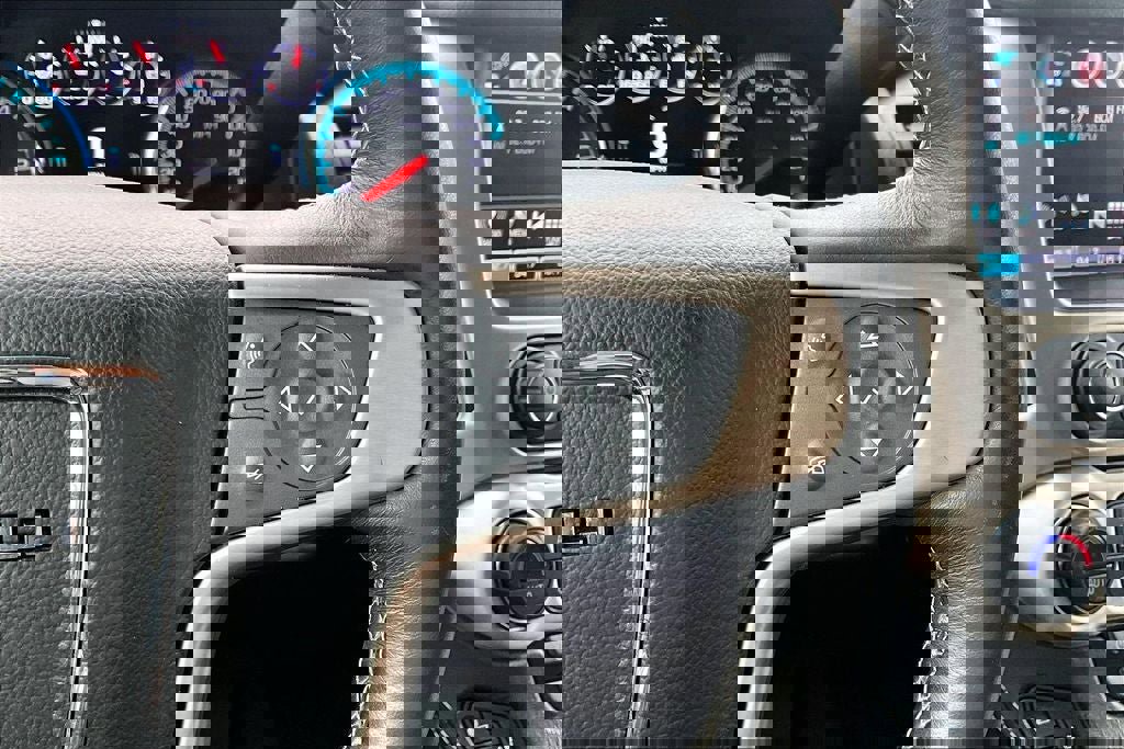 Used 2018 GMC Yukon Denali w/ Open Road Package image 22