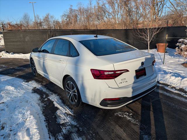 Certified 2023 Volkswagen Jetta Sport image 3
