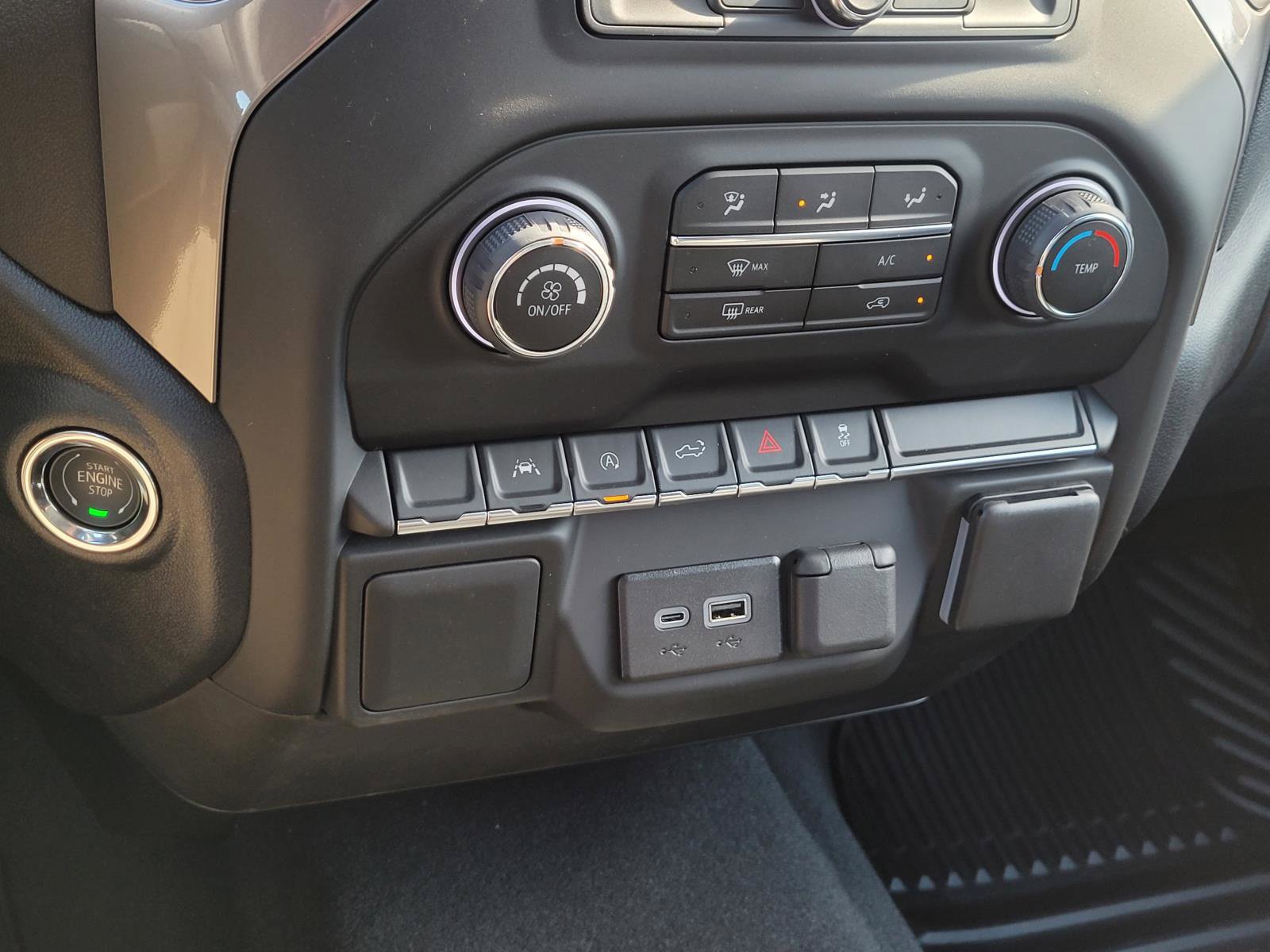 New 2026 Chevrolet Silverado 1500 Custom AWD/4WD image 18