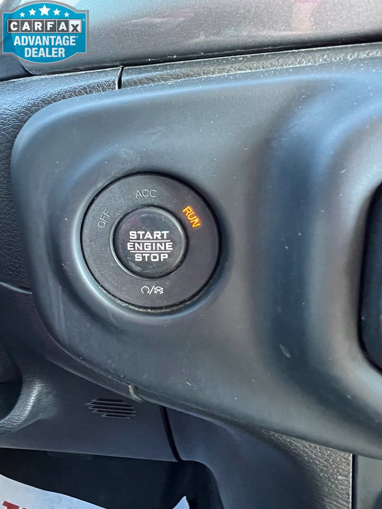 Used 2019 Jeep Wrangler Unlimited Sahara w/ Safety Group AWD/4WD image 10