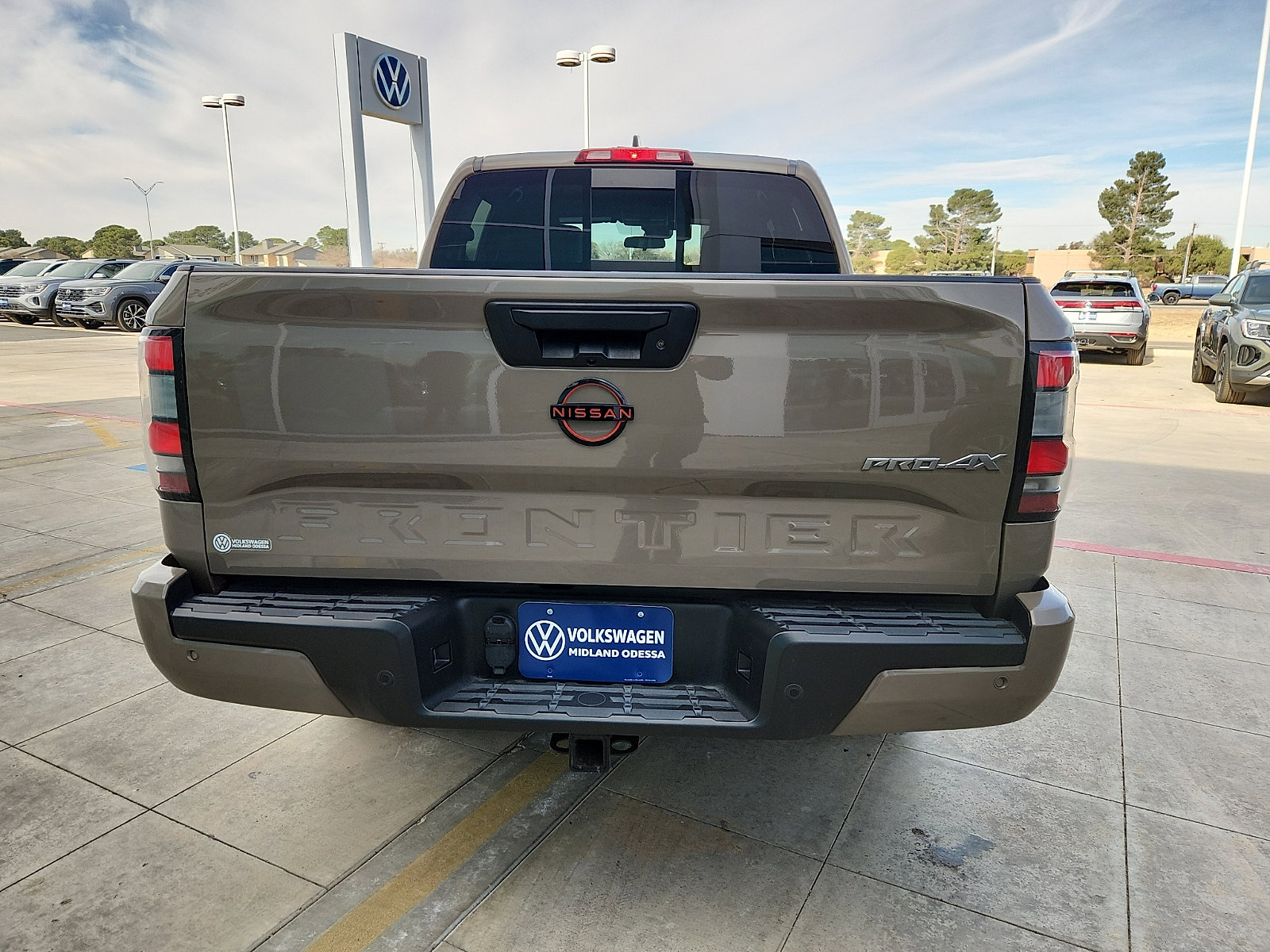 Used 2023 Nissan Frontier PRO-4X w/ Pro Convenience Package image 6