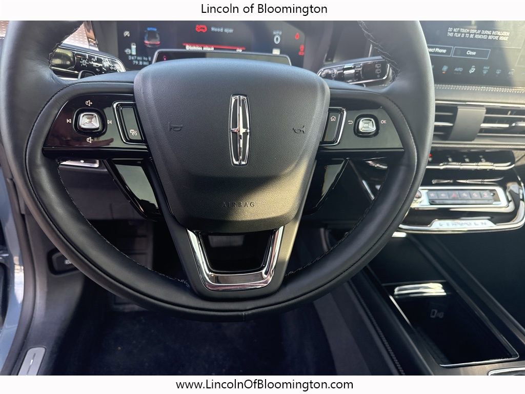 New 2025 Lincoln Corsair Reserve w/ Equipment Group 202A image 29