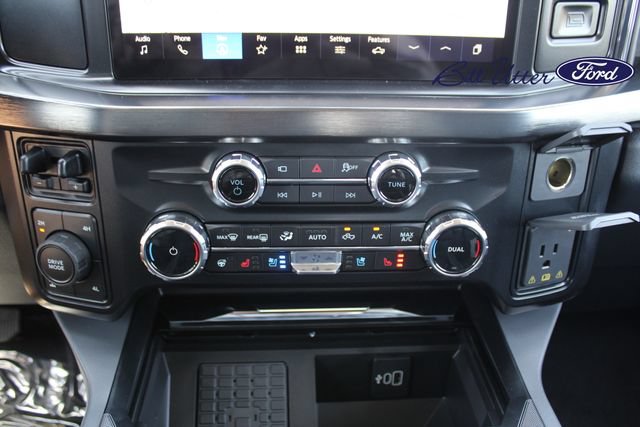 New 2026 Ford F250 Lariat w/ Black Appearance Package AWD/4WD image 15