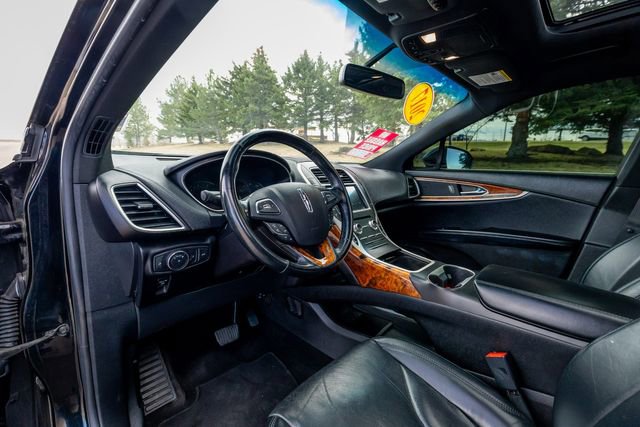 Used 2017 Lincoln MKX Reserve image 14