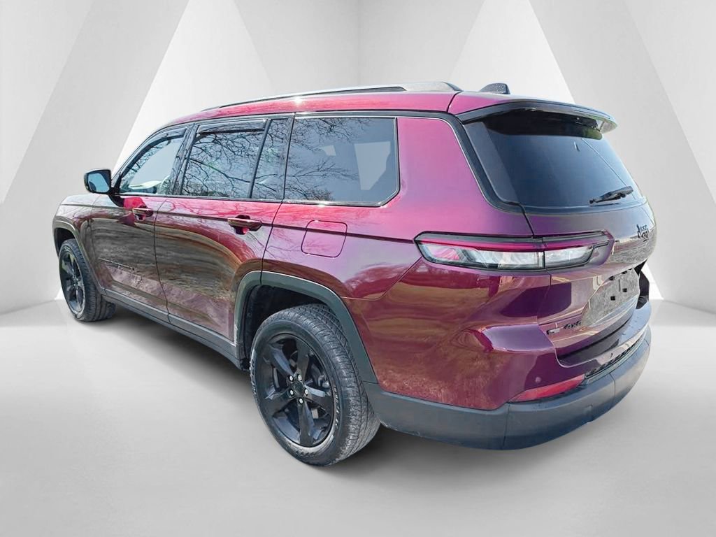 Used 2023 Jeep Grand Cherokee L Laredo image 5