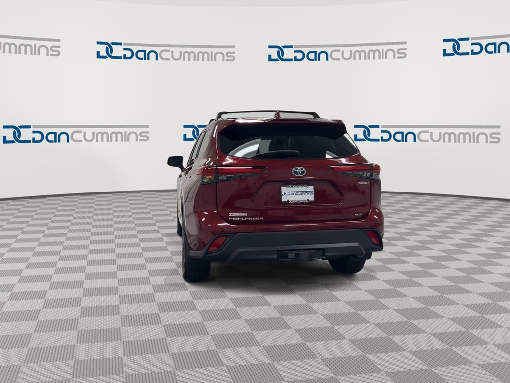 Used 2023 Toyota Highlander XLE AWD/4WD image 7