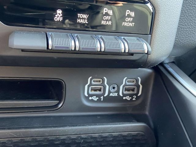 Used 2022 RAM 1500 Big Horn image 25