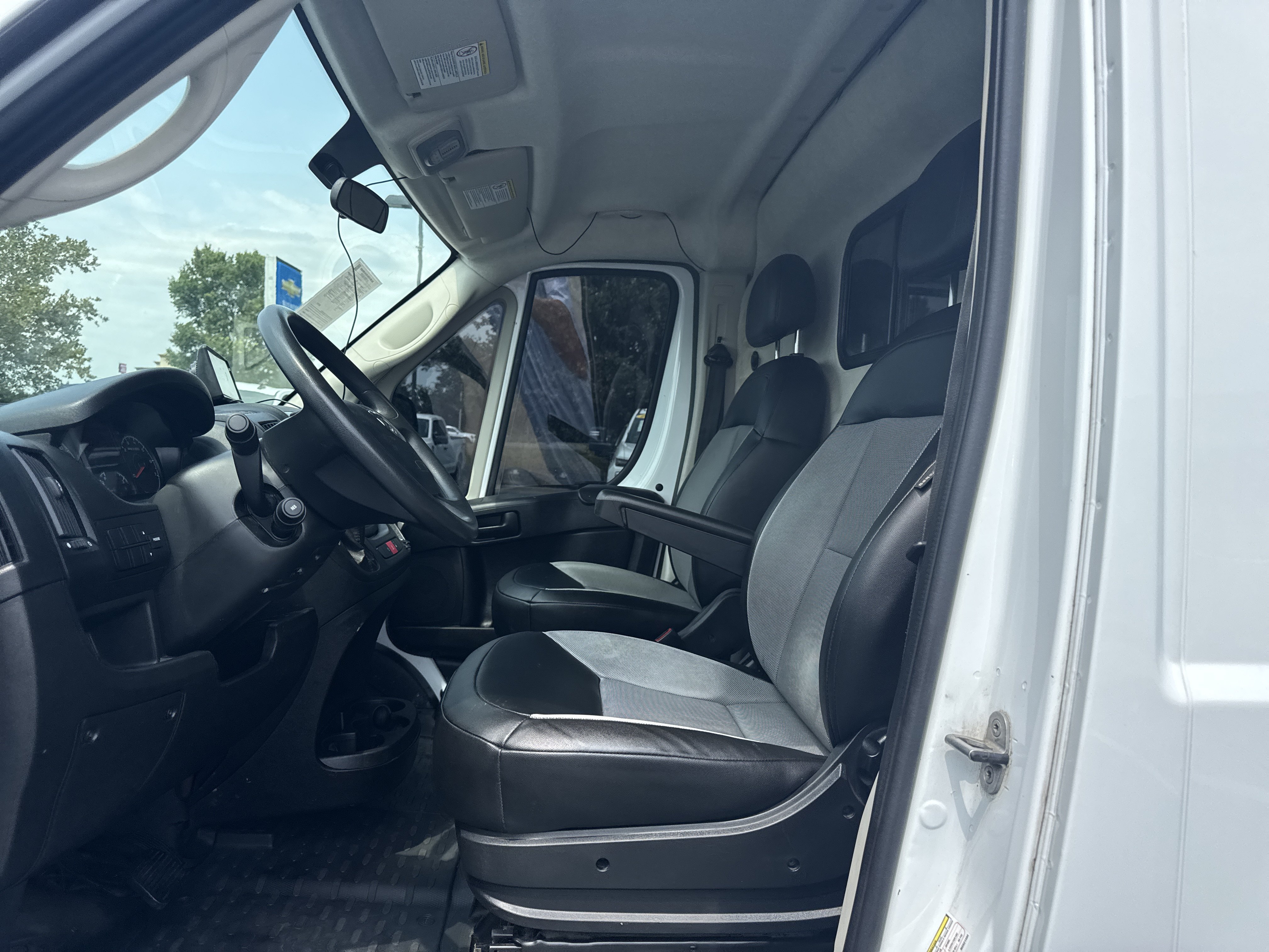 Used 2021 RAM ProMaster 2500 FWD image 16