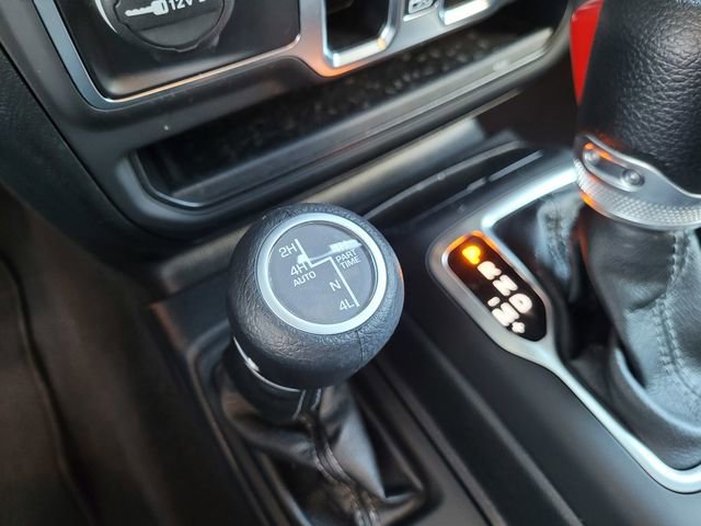 Certified 2025 Jeep Wrangler Unlimited Sahara image 13