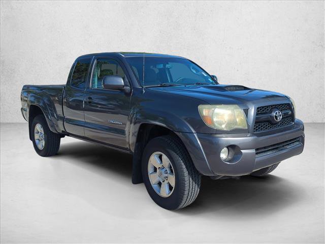 Used 2011 Toyota Tacoma 4x4 Access Cab V6 w/ TRD Sport Pkg image 3