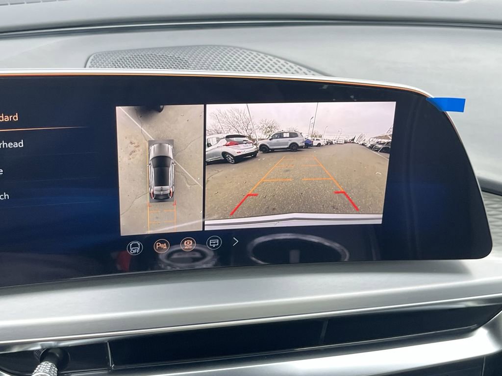 New 2026 Cadillac Lyriq Premium Luxury image 7