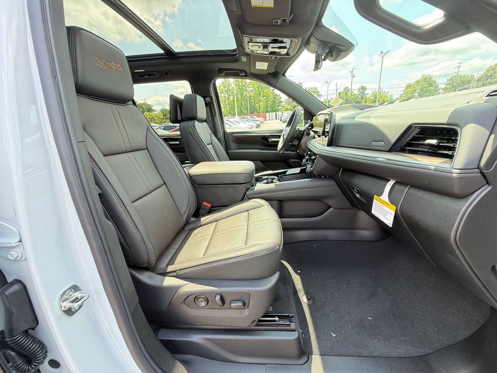 New 2026 Chevrolet Tahoe High Country AWD/4WD image 29