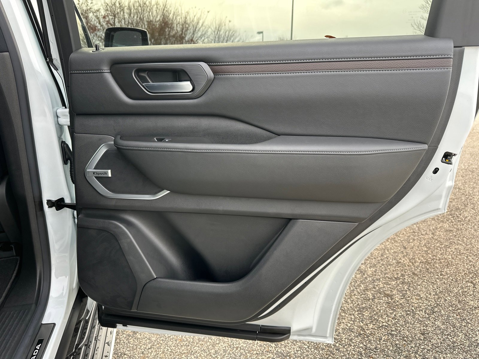 New 2026 Nissan Armada Platinum Reserve image 17