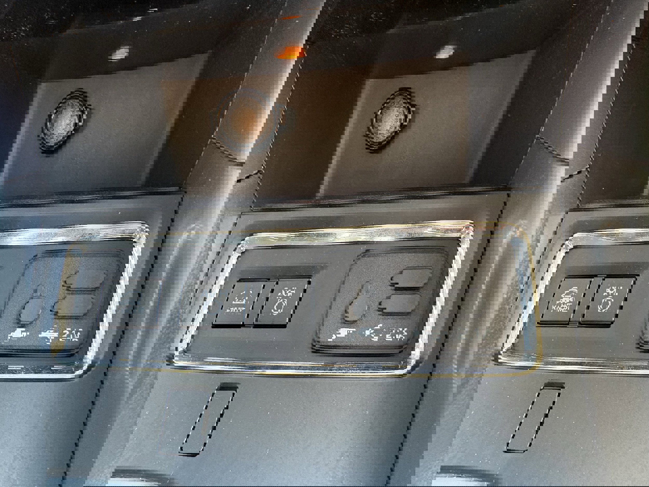 Used 2021 Subaru Ascent Premium w/ Sport Package image 20