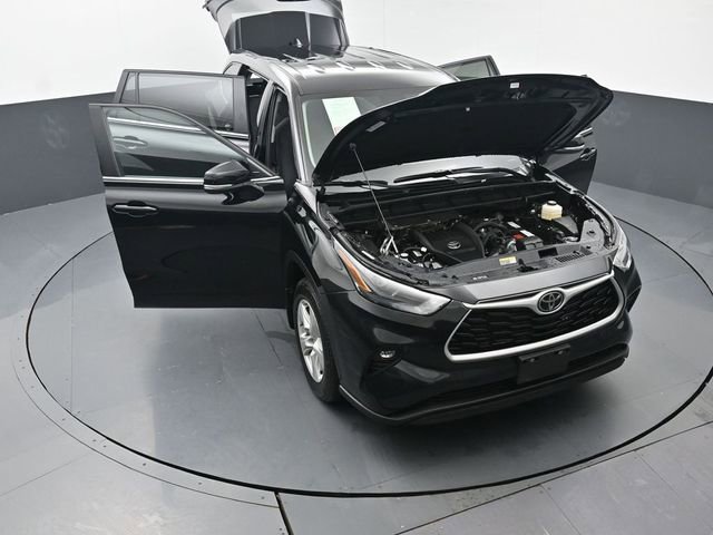 Certified 2025 Toyota Highlander LE image 59