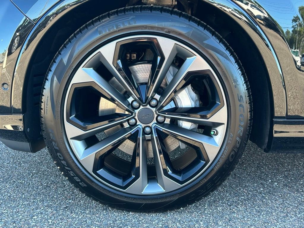 New 2026 Audi Q7 3.0T Prestige image 36
