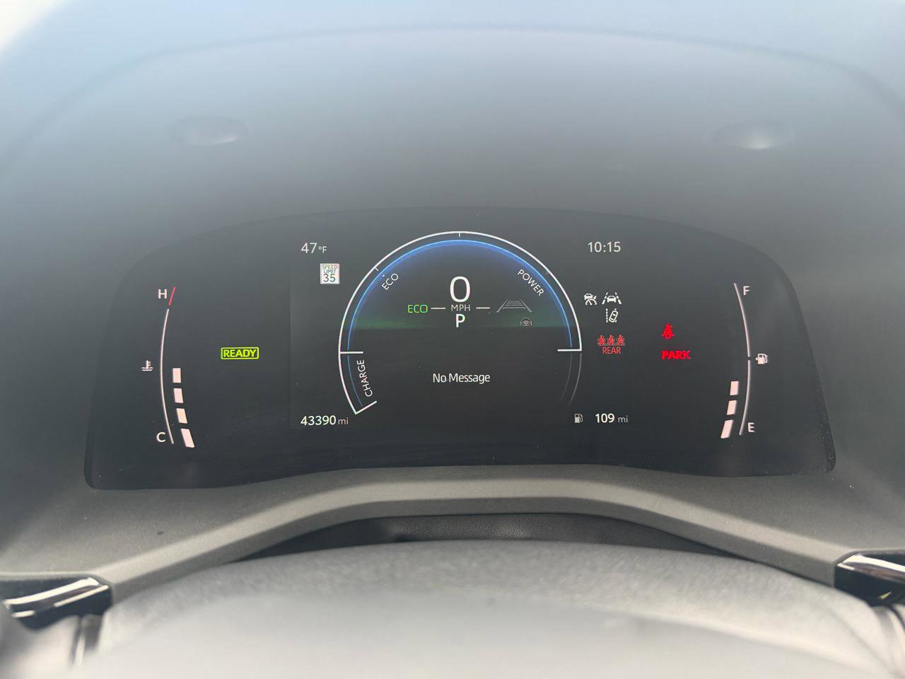 Used 2025 Toyota Camry LE image 18