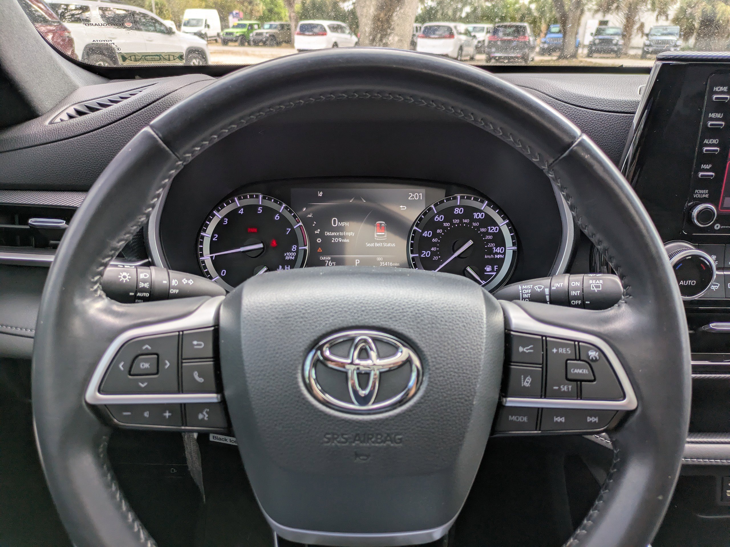 Used 2022 Toyota Highlander XSE image 23