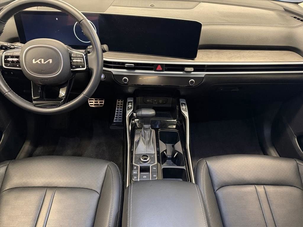 Used 2024 Kia Sorento SX image 13