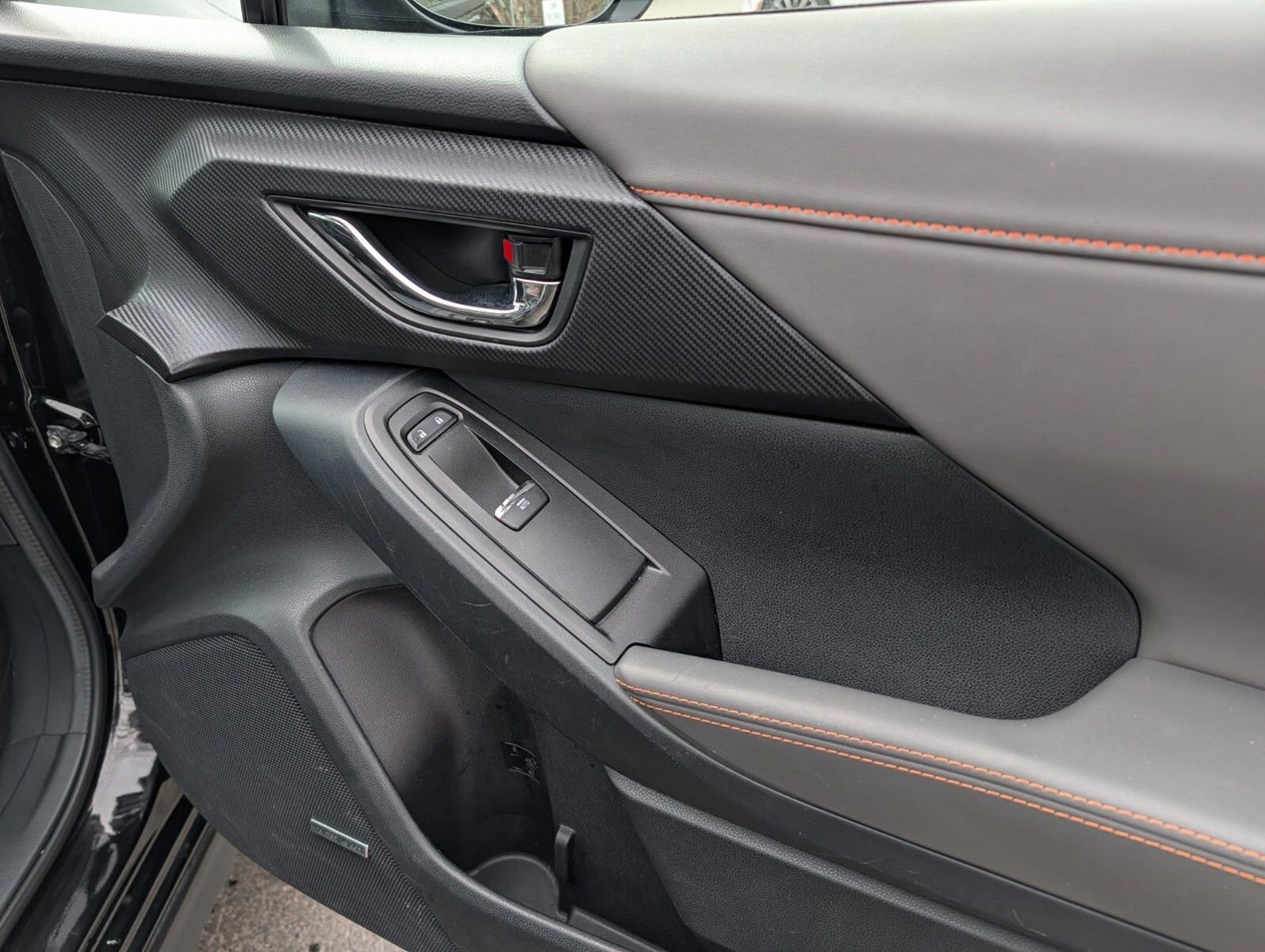 Used 2024 Subaru Crosstrek 2.5i Limited w/ Crosstrek Mirror Package AWD/4WD image 24